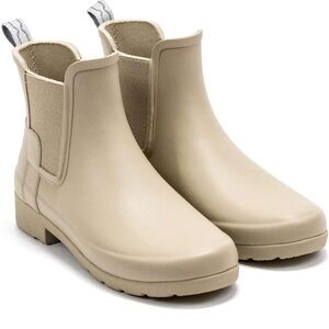 Hunter Size 9 Refined Slim Fit Chelsea Short Boots Beige